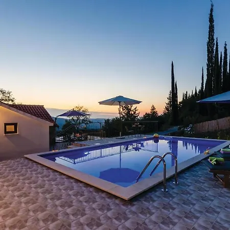 Nice In With House A Panoramic View Holiday home Dubravka